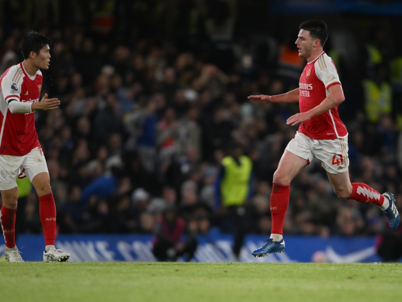 Arsenal remontó ante el Chelsea y mantiene el invicto