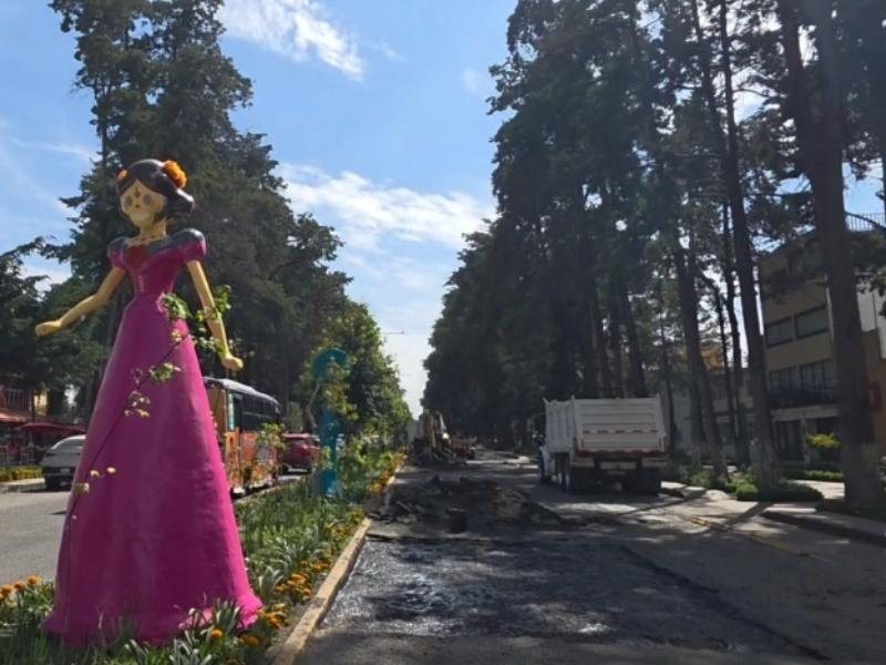 Arte y tradición conviven con obras viales en Paseo Colón