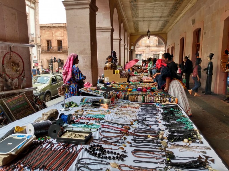 Artesanos celebran buenas ventas