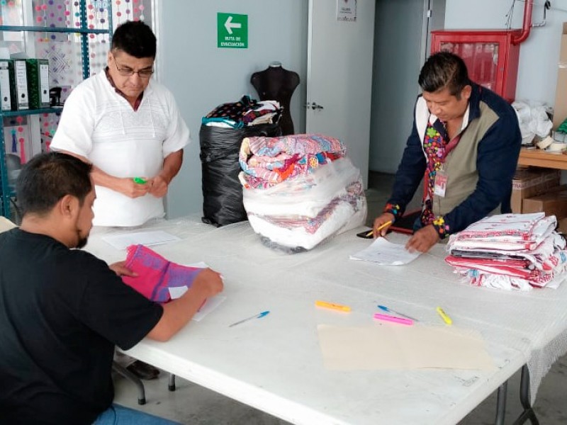 Artesanos guerrerenses inscriben 88 piezas en Concurso Nacional de Textiles