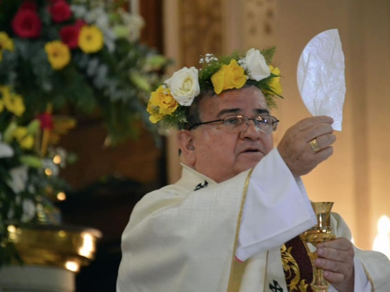 Arzobispo de Morelia supera fase complicada de COVID-19