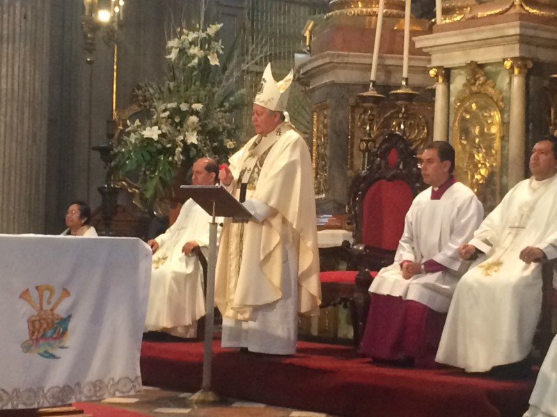 Arzobispo de Puebla, felicitó a comunicadores poblanos