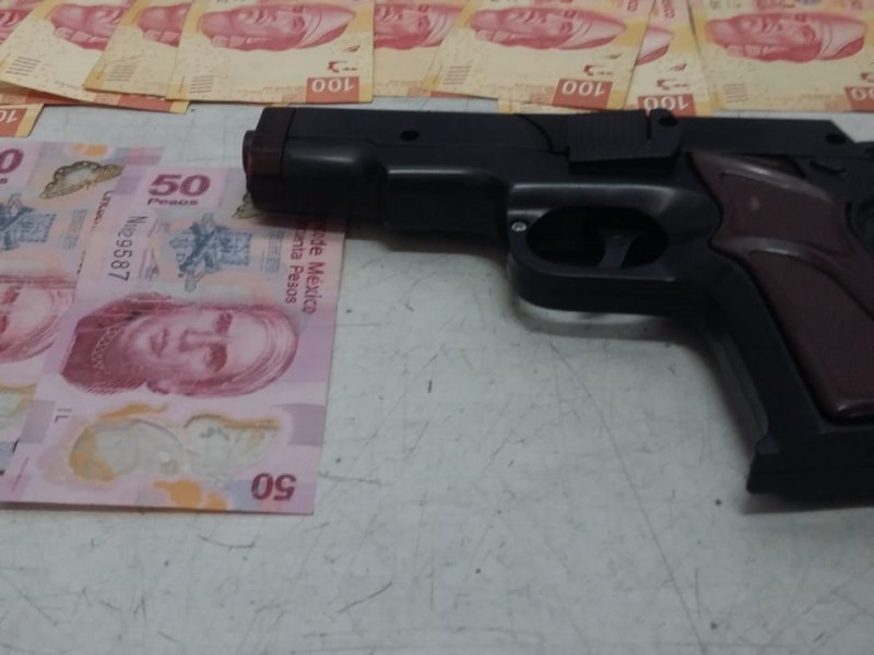 Asaltabanco usó pistola de juguete en Mazatlán