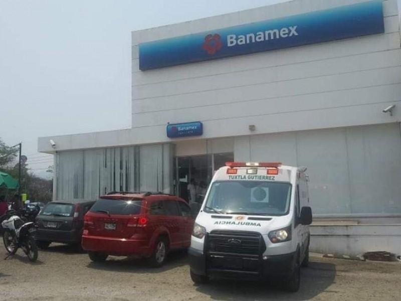 Asaltan a mano armada sucursal bancaria en Tuxtla