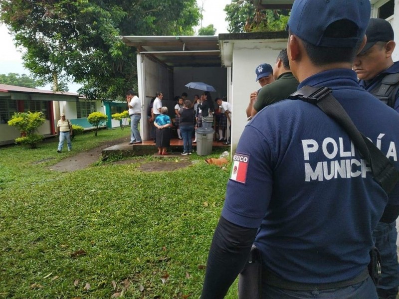 Asaltan con violencia preparatoria en Cacahoatán