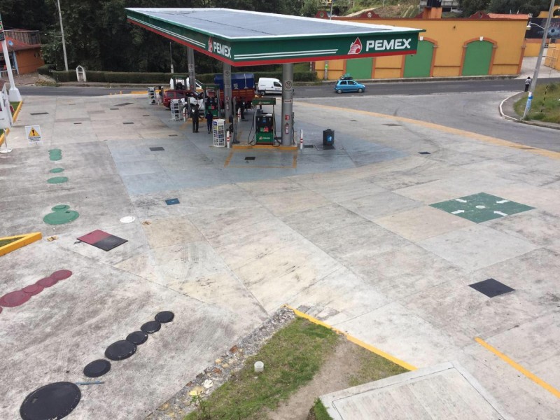 Asaltan con violencia gasolinera en Ayotoxco de Guerrero