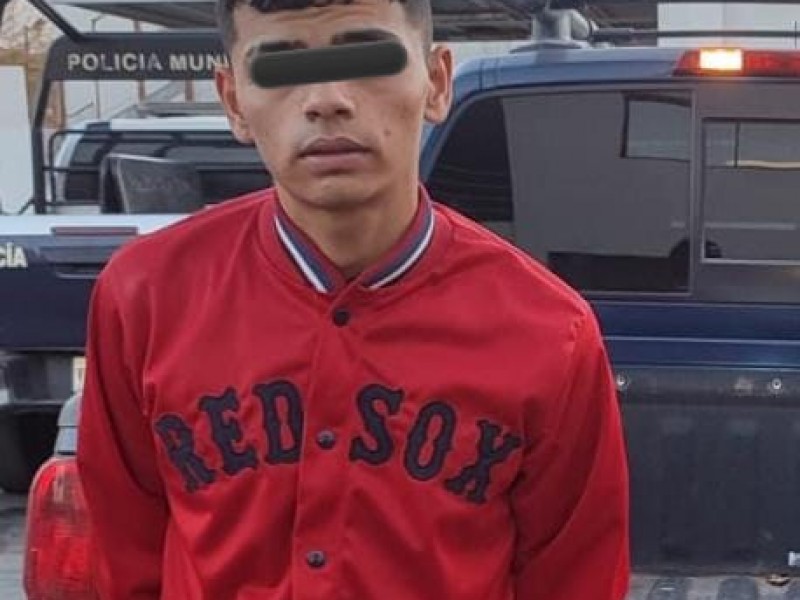 Asaltante es detenido en El Mariachi con arma de fuego