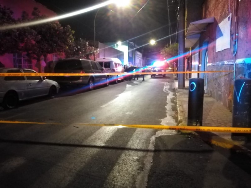 Asaltante resulta herido de bala en atraco