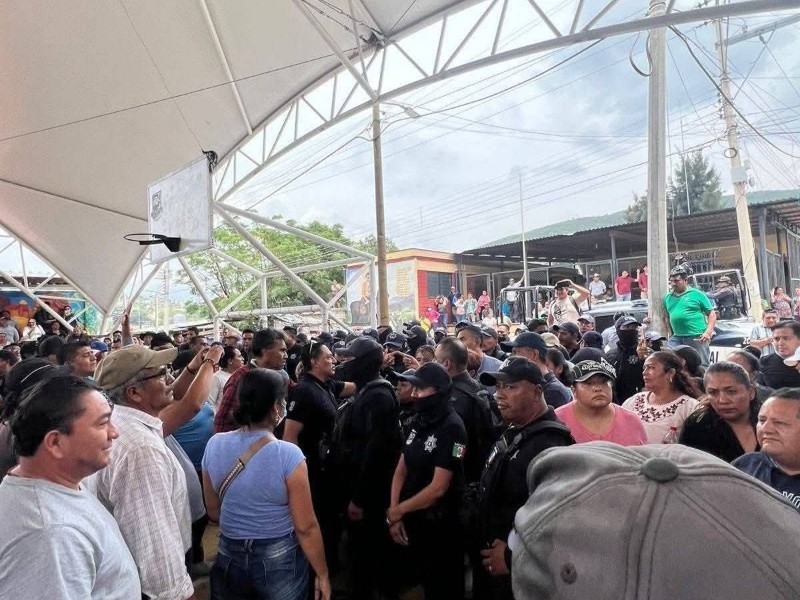 Asamblea en San Antonio de la Cal rechaza reelección edil