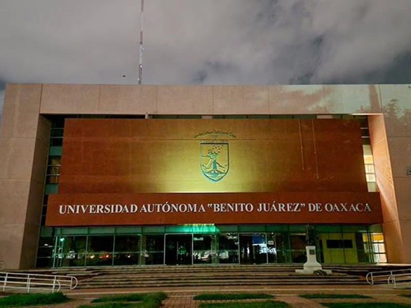 Asciende a 455 MDP deuda acumulada de la UABJO