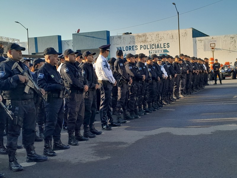 Ascienden de rango 38 policías municipales de Tepic