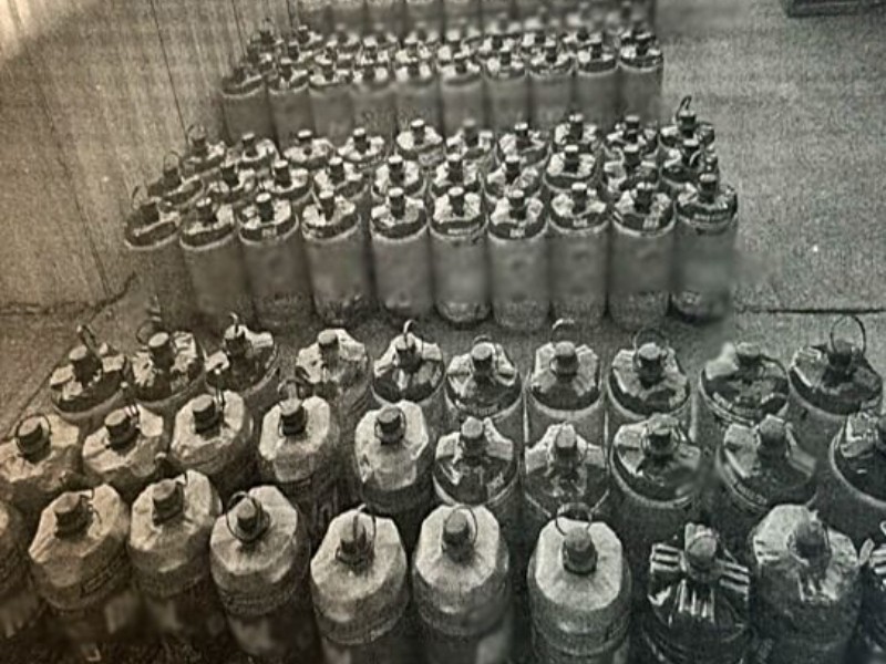 Aseguran 119 galones de metanfetamina liquida en Sonora; hay un detenido