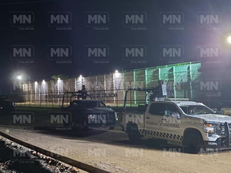 Aseguran 16 armas y droga durante revisión en penal de Aguaruto