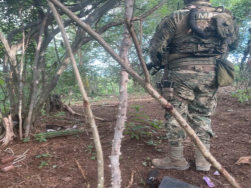 Aseguran 23 explosivos en Escuinapa y Mazatlán
