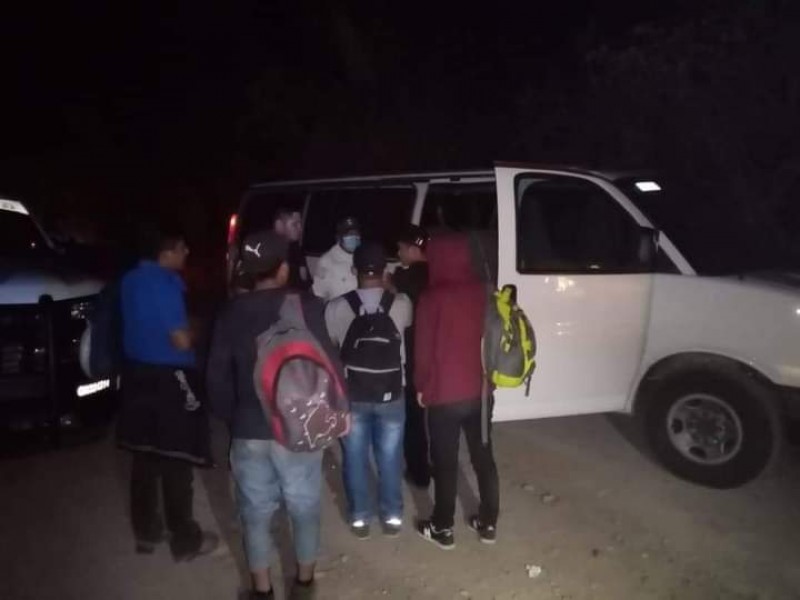 Aseguran 25 indocumentados en Jalapa del Marqués
