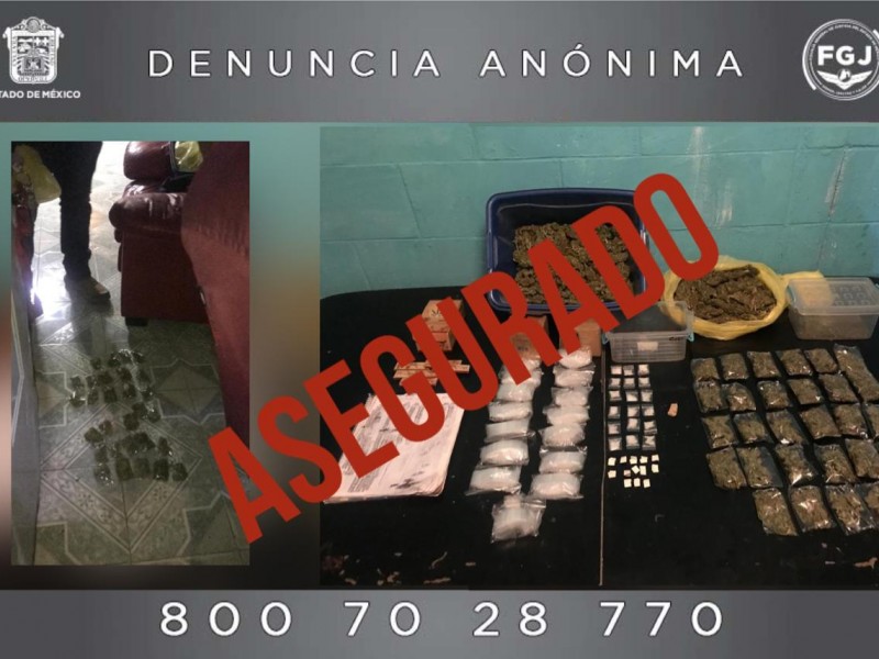 Aseguran 61 bolsas de droga en Ixtapaluca