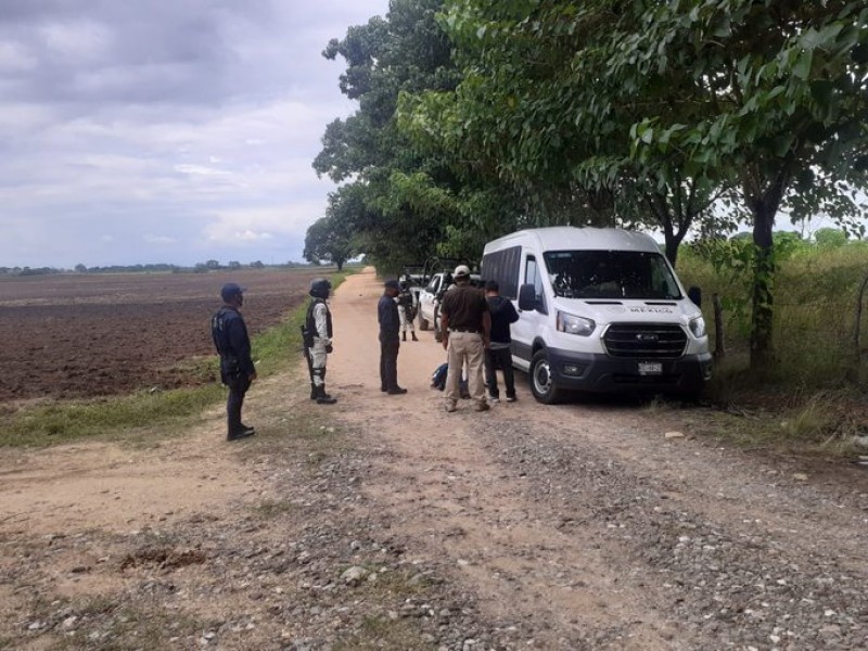 Aseguran a 12 migrantes en la Cuenca