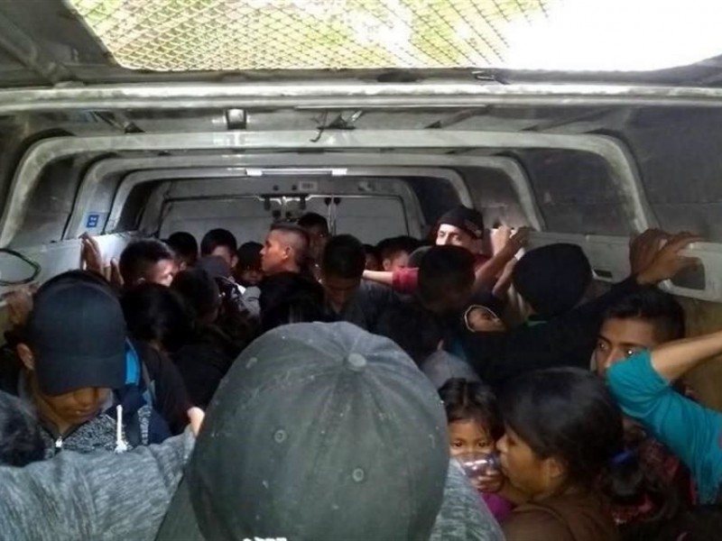 Aseguran a 53 migrantes en Tabasco