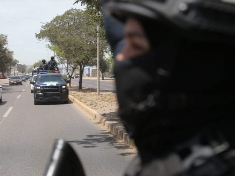 Detienen a civil con arma de fuego en Culiacán