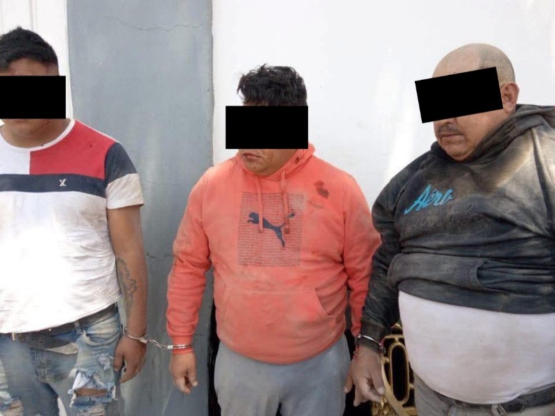 Aseguran a tres presuntos secuestradores, víctimas podrían ser de Tehuacán