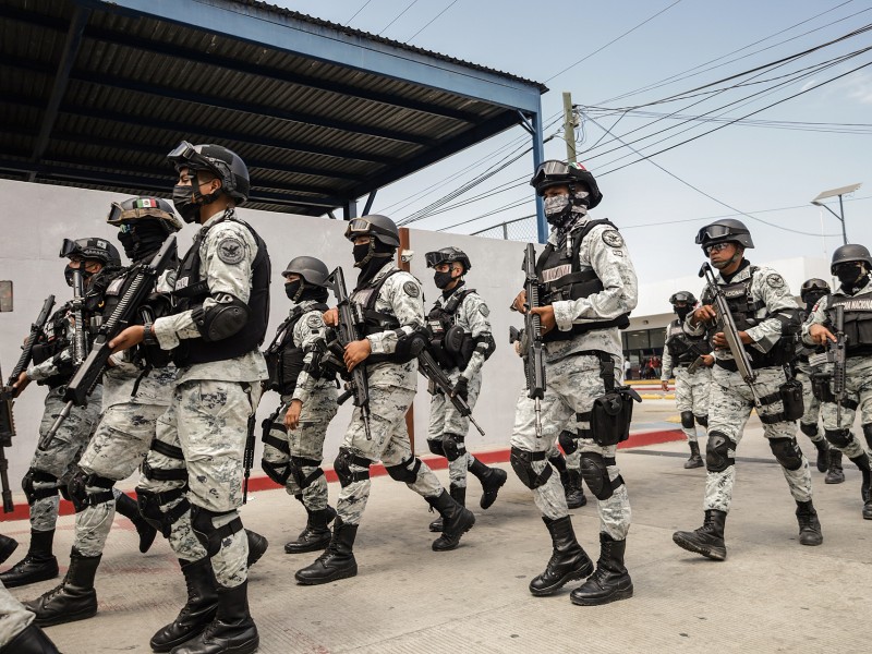 Aseguran armamento y drogas en Villa Guerrero