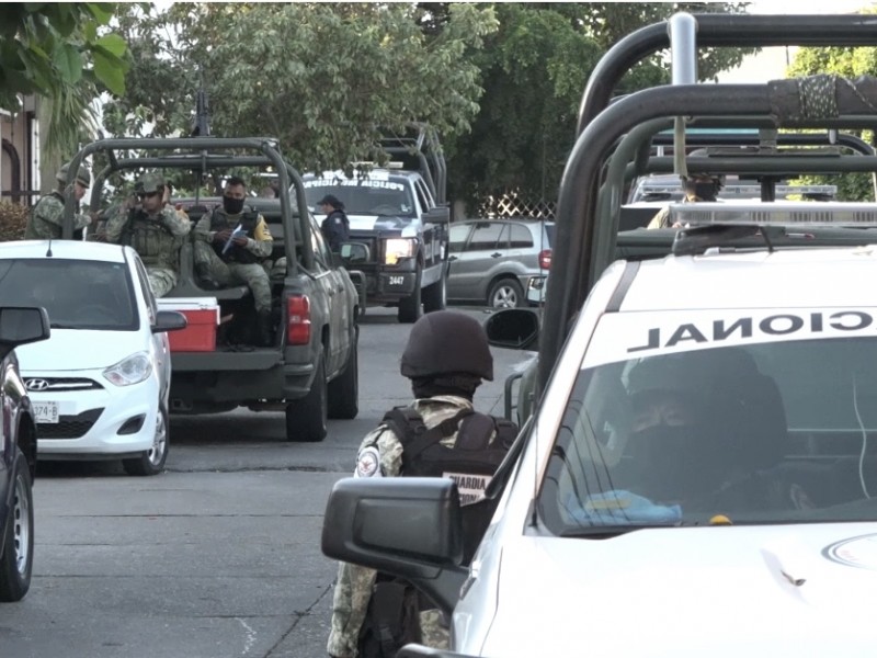 Aseguran armas de uso exclusivo del ejército en Loma Linda