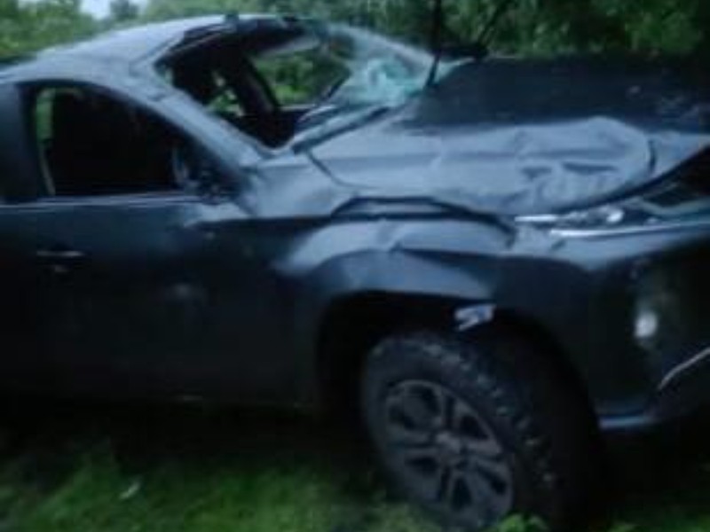 Aseguran armas, granadas y vehículo en Parácuaro