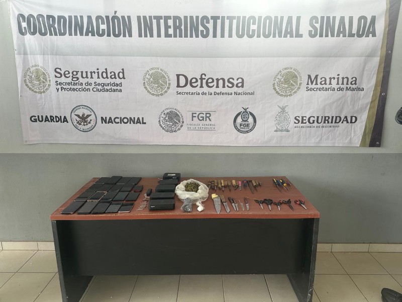 Aseguran armas y drogas en revisión al penal de Angostura