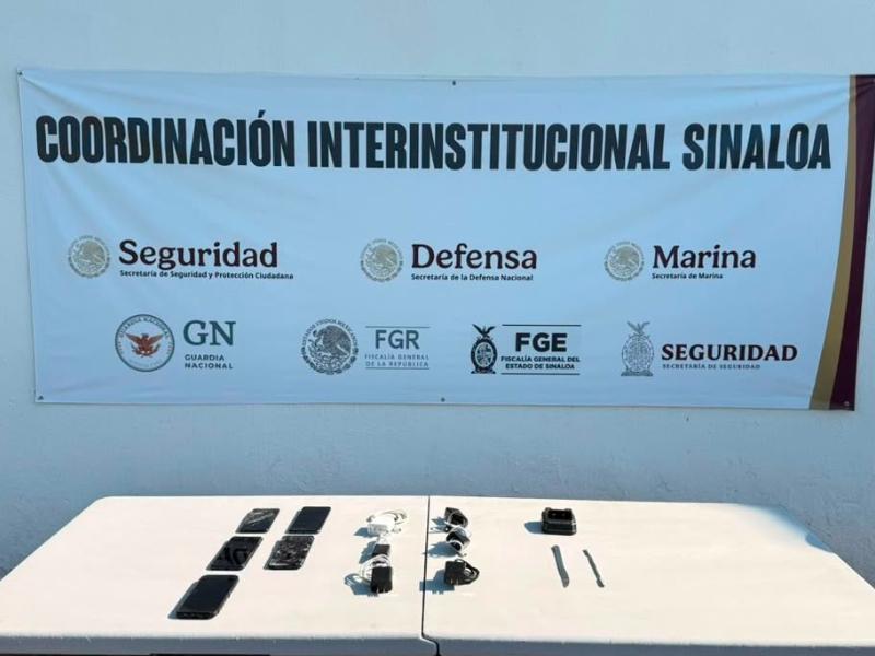 Aseguran celulares y objetos prohibidos en penal de Aguaruto