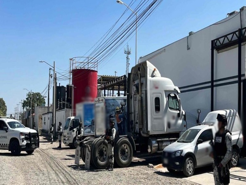 Aseguran combustible de Grupo Petrolero Arca, empresa ligada al huachicol fiscal