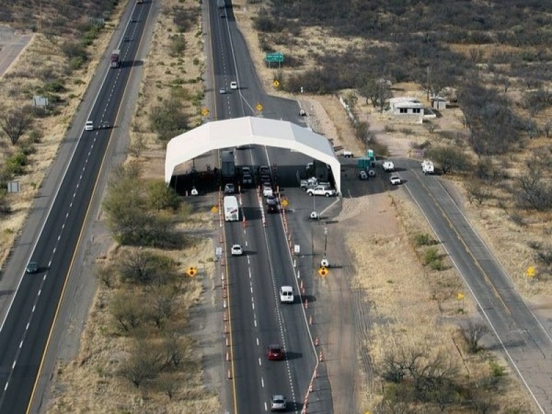 Aseguran contrabando de drogas en retén de migración