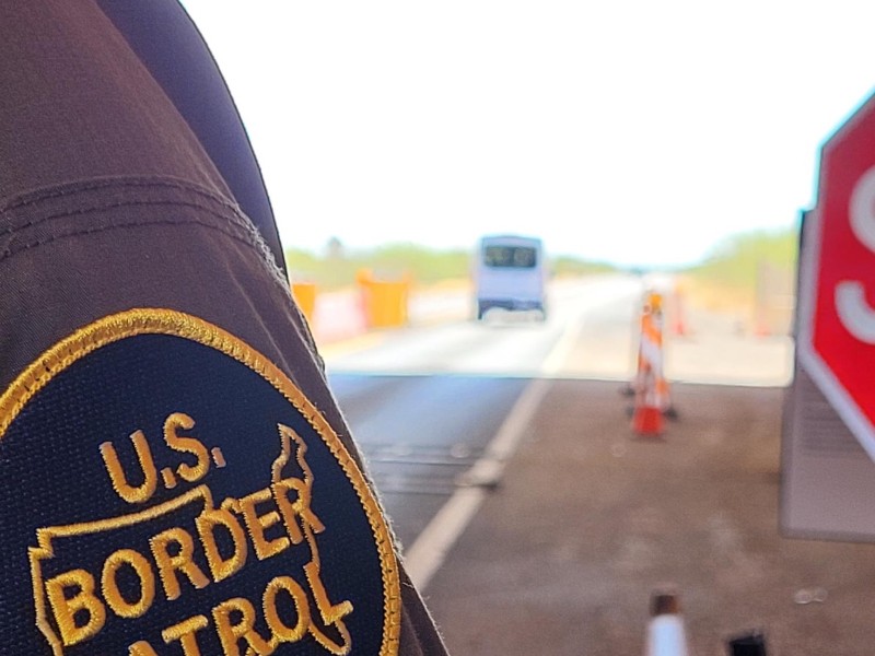 Aseguran contrabando de metanfetamina en retén de migración
