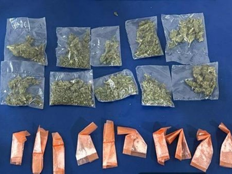 Aseguran droga y detienen a tres personas en Cajeme
