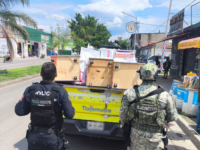 Aseguran en Tlajomulco 11 maquinas tragamonedas de comercios