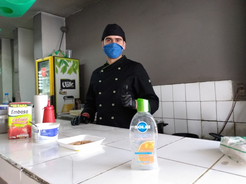 Aseguran pequeños restauranteros limpieza en comidas para llevar