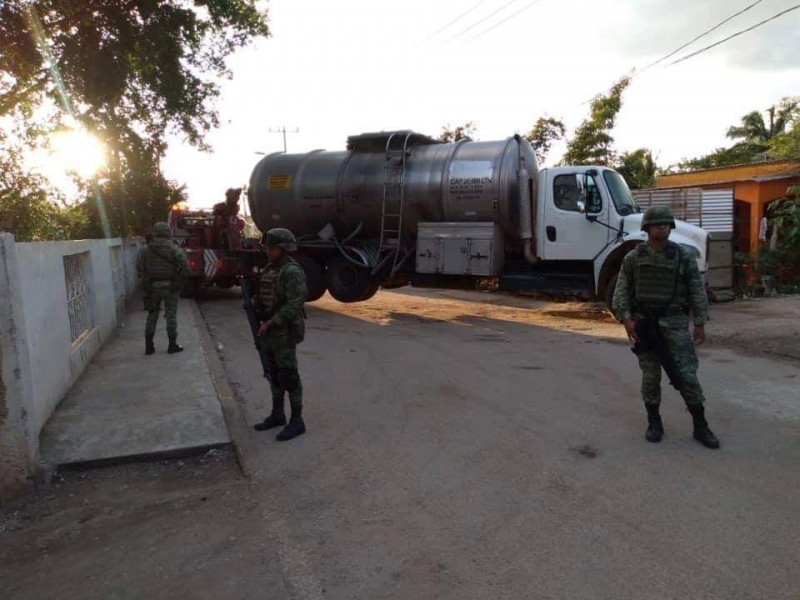 Aseguran pipas y gasolina a huachicoleros en Chiapas