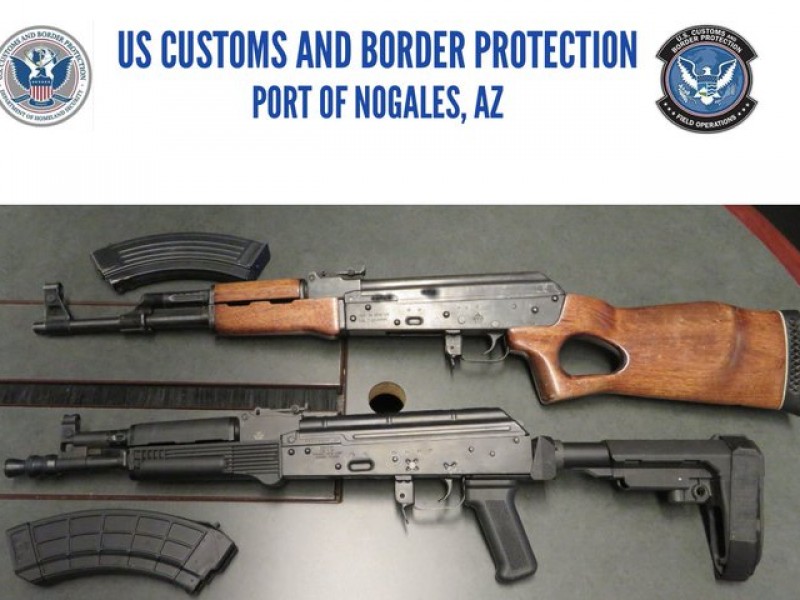 Aseguran rifles de asalto en la garita de Nogales