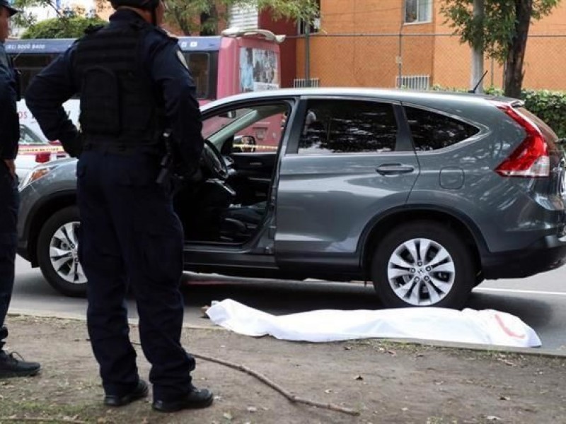 Asesinan a automovilista en Calzada de las Bombas