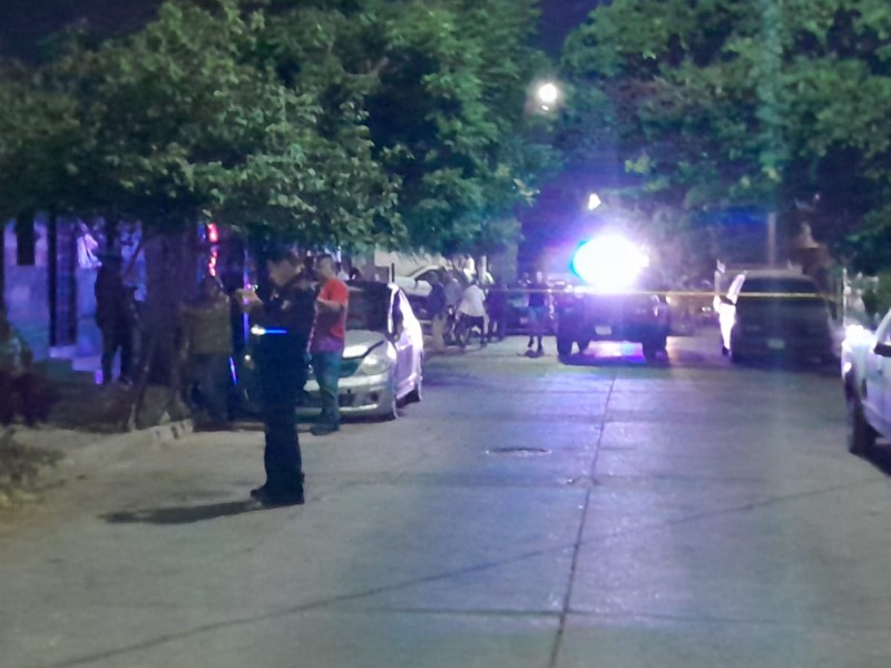 Asesinan a balazos a un hombre en la colonia Los Pinos, Culiacán