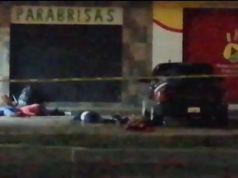 Asesinan a cinco hombres en taquería de Irapuato