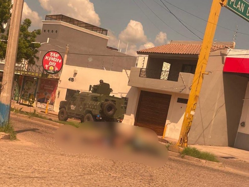 Asesinan a dos motociclistas en la colonia Emiliano Zapata, Culiacán