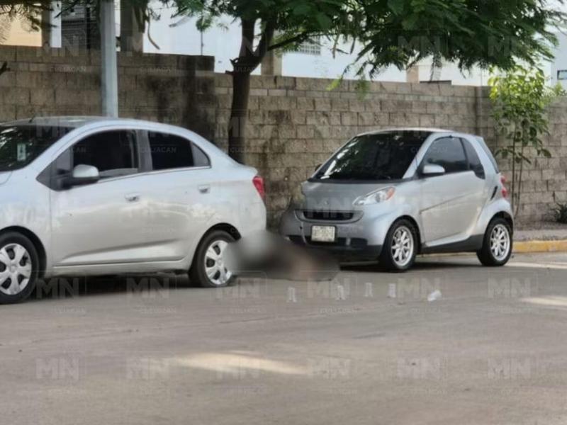 Asesinan a dos primos frente a residencial en Culiacán