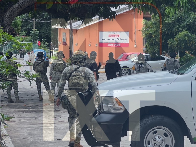 Asesinan a hombre a balazos afuera del mercado La Noria