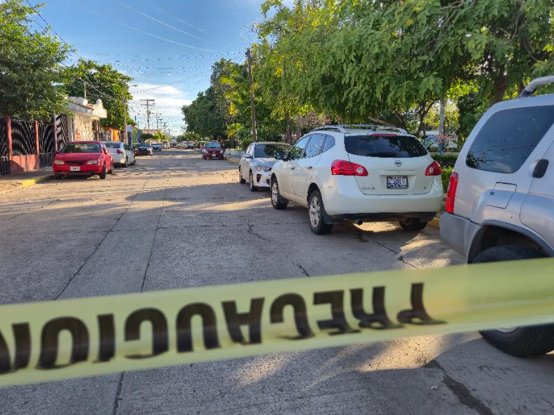 Asesinan a hombre y hieren a adolescente en Villa Galaxia, Mazatlán