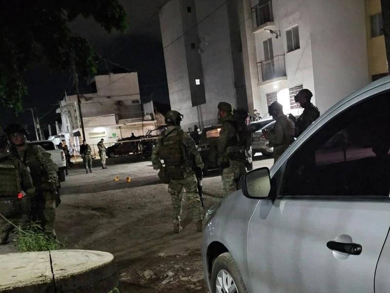 Asesinan a hombre y mujer dentro de un auto en Mazatlán