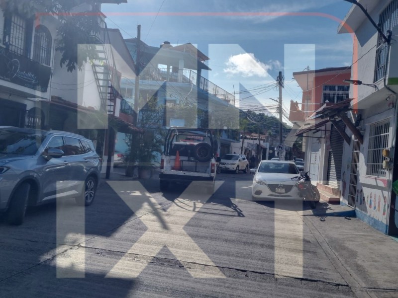 Asesinan a joven en tienda de abarrotes en Zihuatanejo