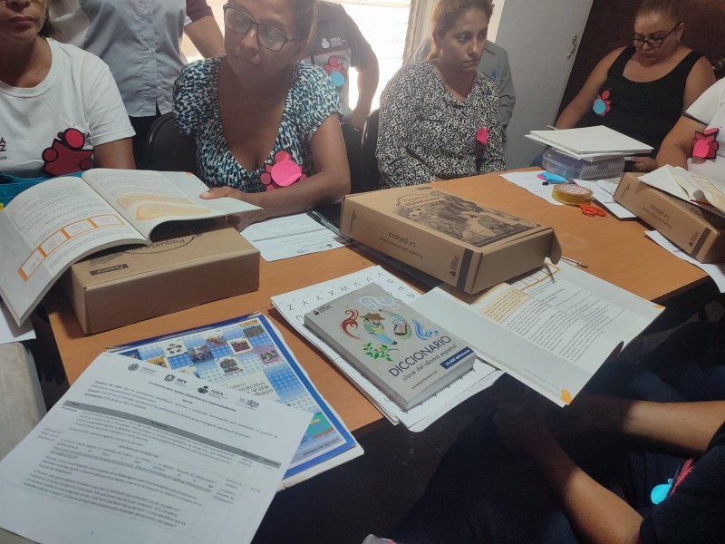 Asesores del IVEA Tuxpan reciben capacitación