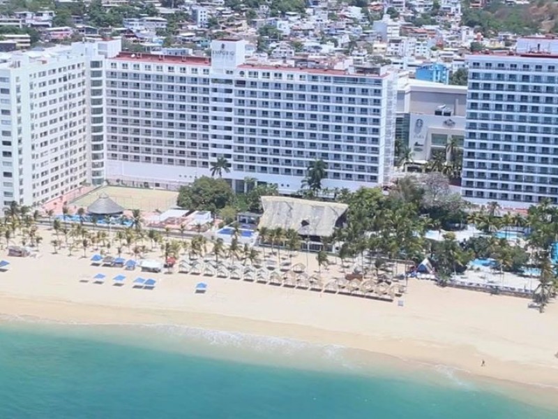 Así luce Acapulco, después de suspender actividades recreativas en playas