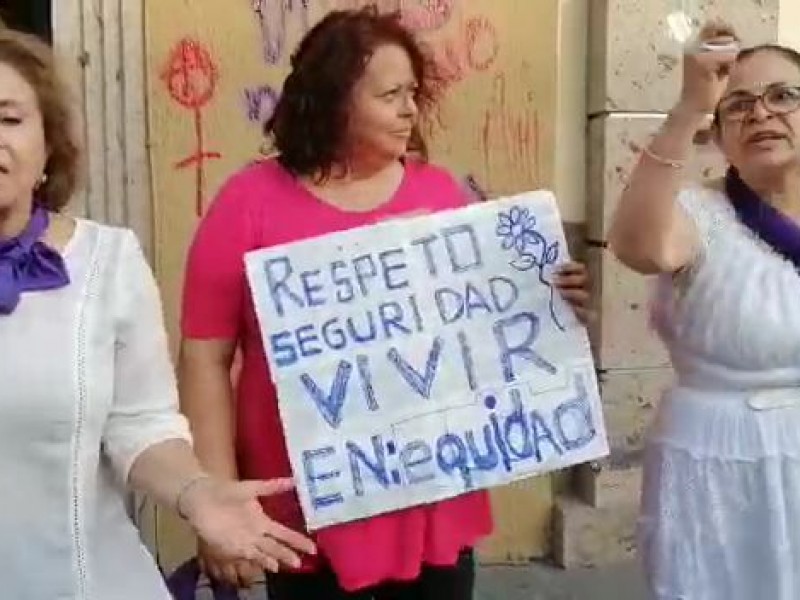 Multitudinaria participación en marcha del #8M en Tepic