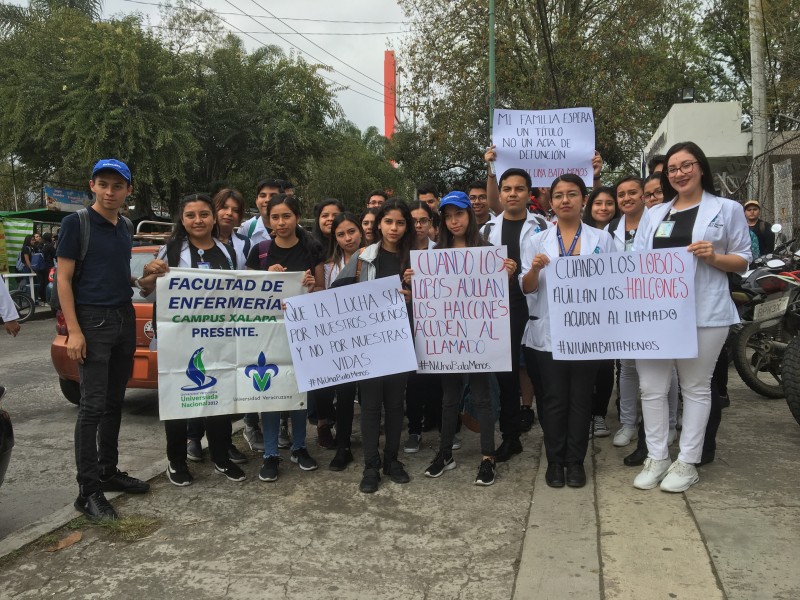 Así universitarios marcharon contra la violencia, en Xalapa